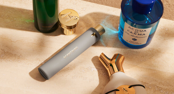 photo of Scentbird perfume atomizer