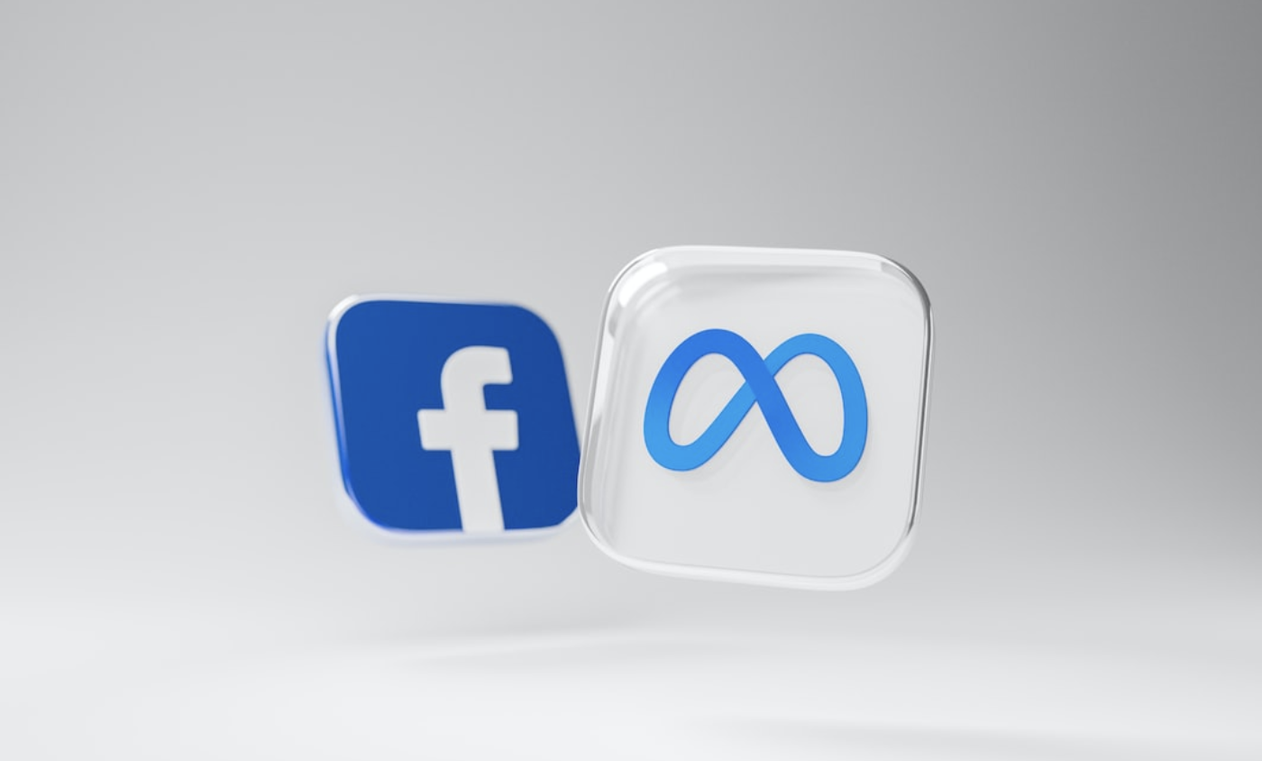 Social Media : Facebook logo