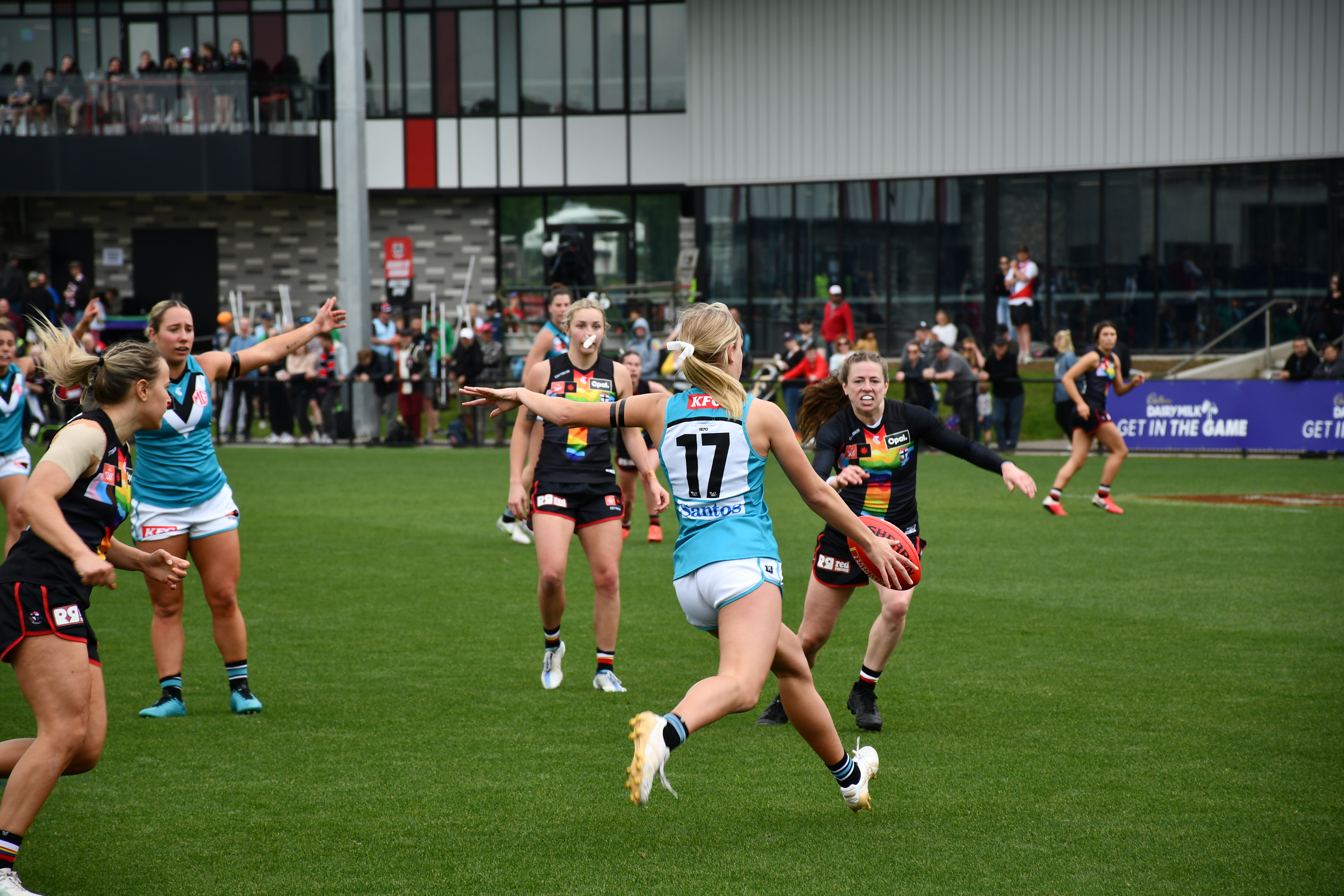 Port Adelaide's Ella Boag centres the ball into the Power's forwardline