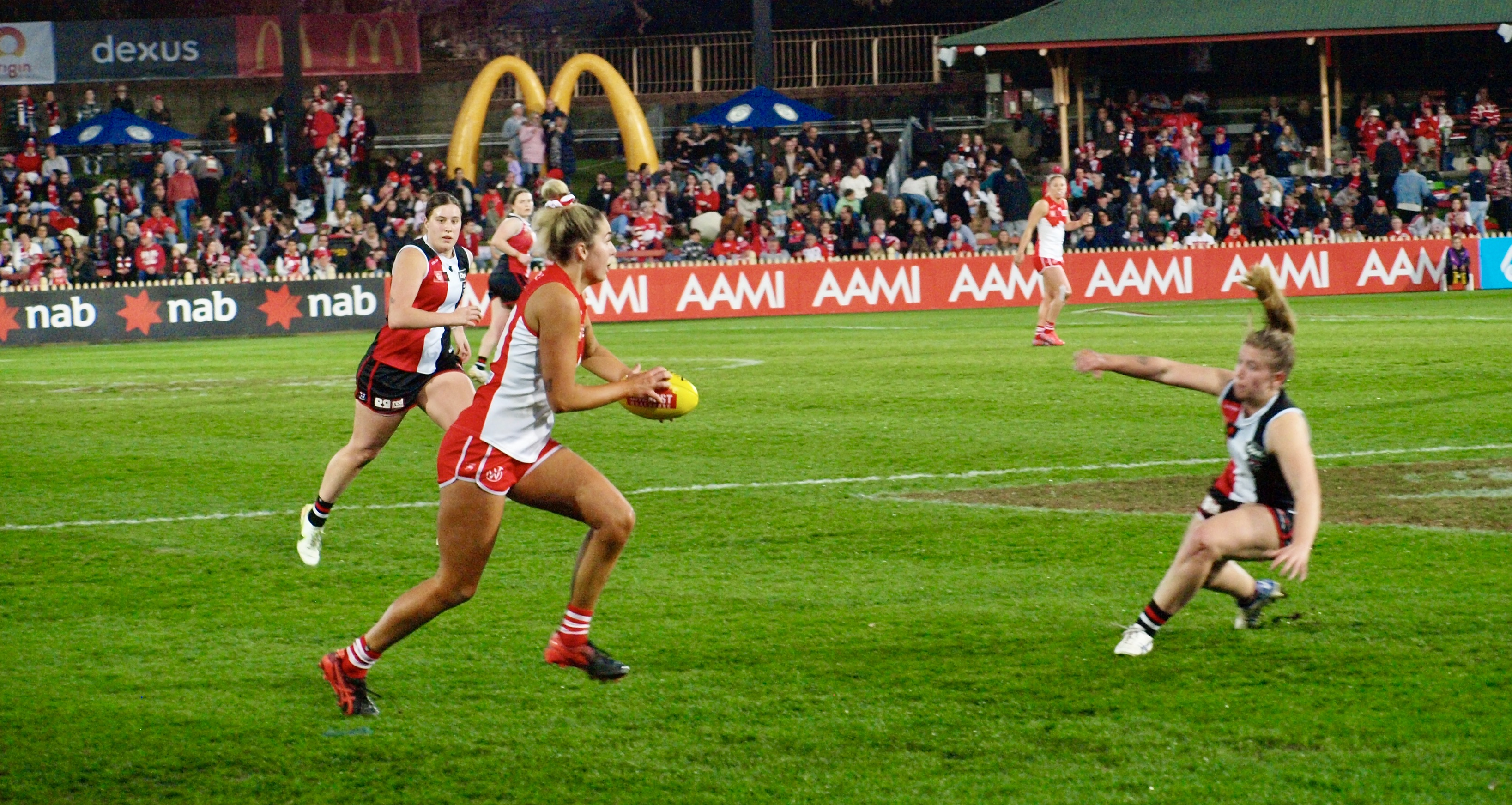 Lexi Hamilton put on a show in defence for the Swans. 